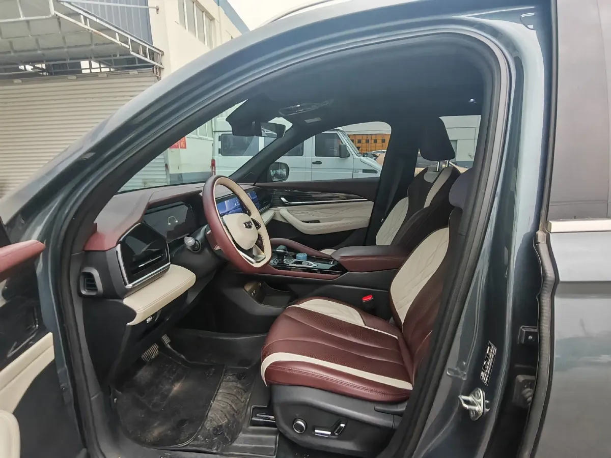 2021 Geely Monjaro 2.0T 218HP L4 7DCT,autocango,china used car exporter,china ev exporter,chinese used car exporter,chinese used ev exporter