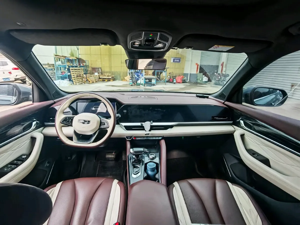 2021 Geely Monjaro 2.0T 218HP L4 7DCT,autocango,china used car exporter,china ev exporter,chinese used car exporter,chinese used ev exporter