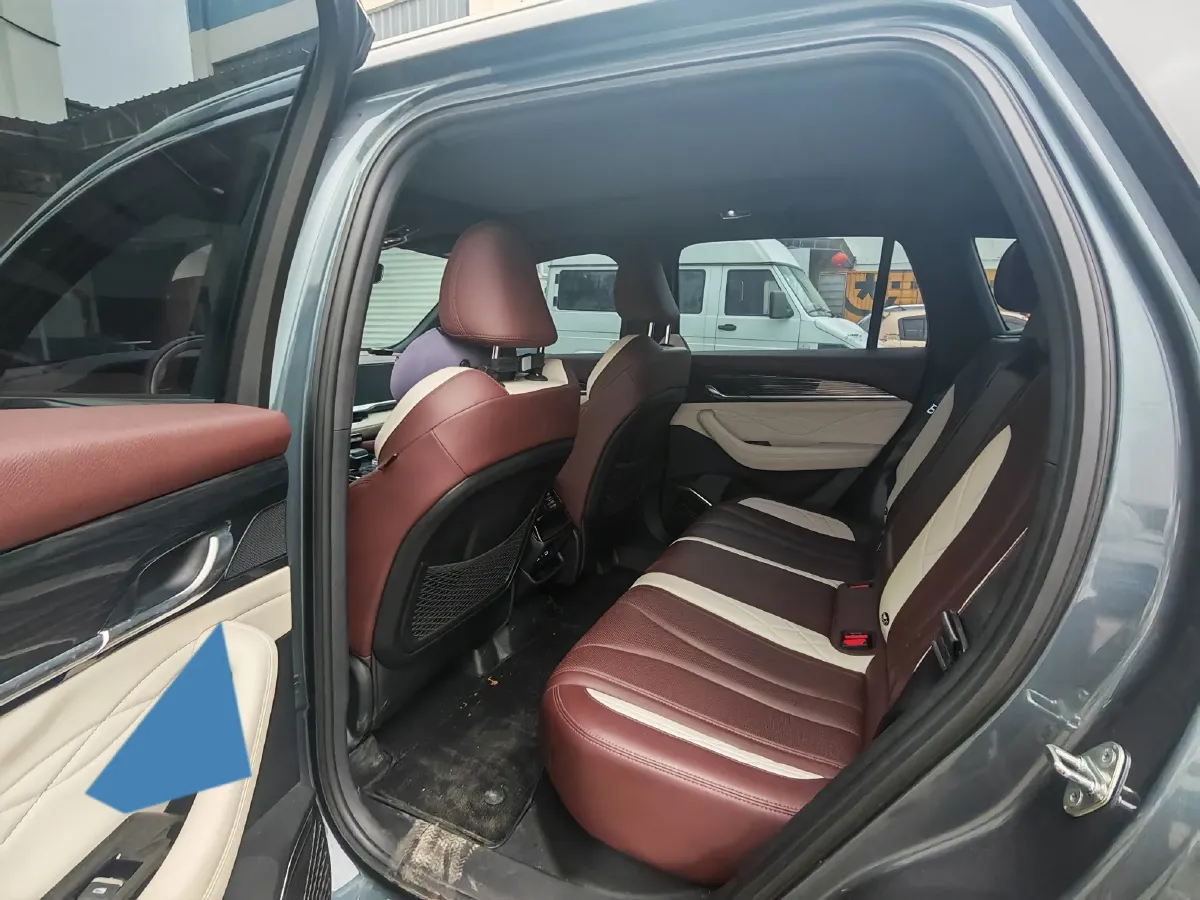 2021 Geely Monjaro 2.0T 218HP L4 7DCT,autocango,china used car exporter,china ev exporter,chinese used car exporter,chinese used ev exporter
