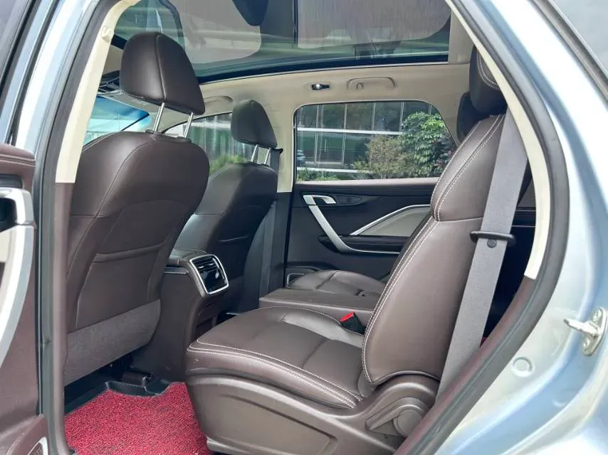 2021 Geely JiaJi 1.8T 184HP L4 7DCT,autocango,china used car exporter,china ev exporter,chinese used car exporter,chinese used ev exporter