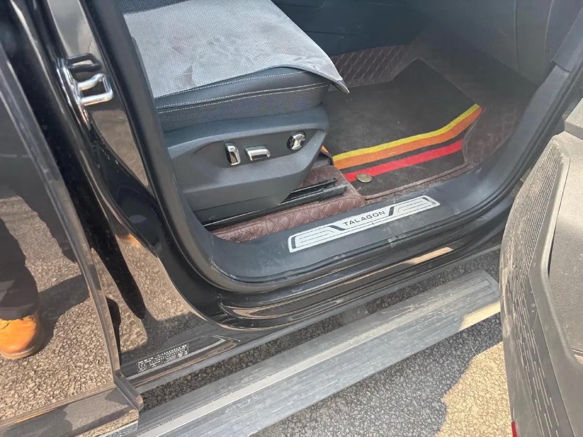 2023 Volkswagen Talagon 2.0T 220HP L4 7DCT,autocango,china used car exporter,china ev exporter,chinese used car exporter,chinese used ev exporter