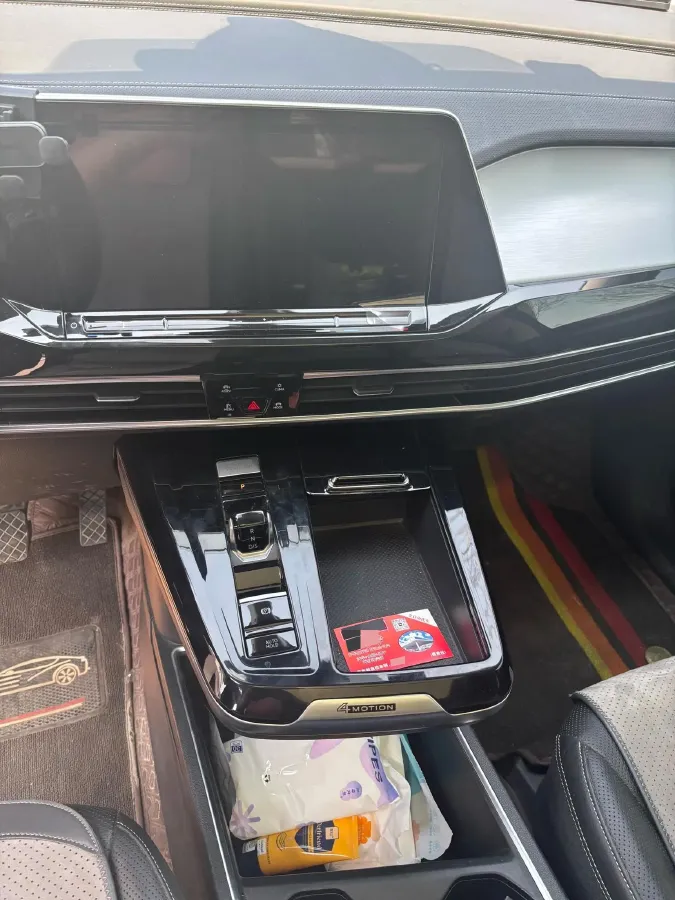 2023 Volkswagen Talagon 2.0T 220HP L4 7DCT,autocango,china used car exporter,china ev exporter,chinese used car exporter,chinese used ev exporter