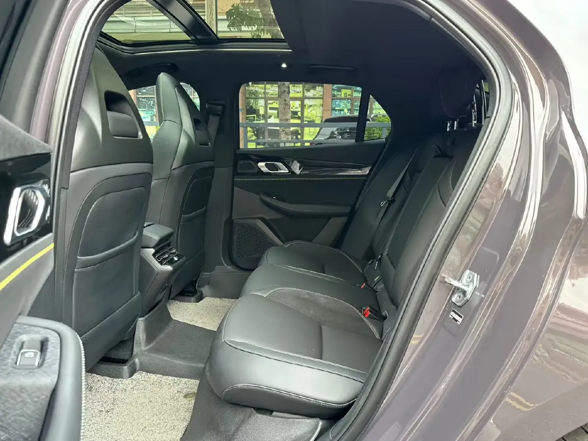 2025 LYNK&CO 03 1.5T 181HP L4 7DCT,autocango,china used car exporter,china ev exporter,chinese used car exporter,chinese used ev exporter