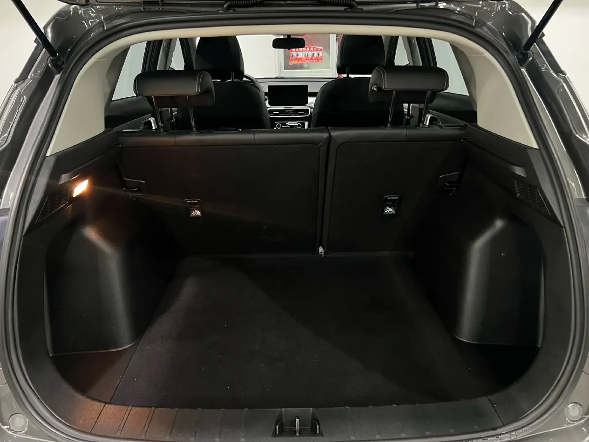 2025 Geely Coolray 1.5L 126HP L4 CVT,autocango,china used car exporter,china ev exporter,chinese used car exporter,chinese used ev exporter