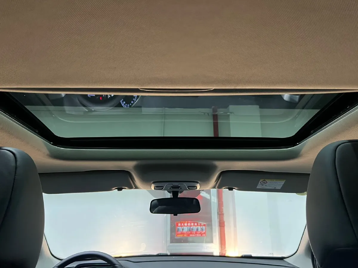 2025 Geely Coolray 1.5L 126HP L4 CVT,autocango,china used car exporter,china ev exporter,chinese used car exporter,chinese used ev exporter