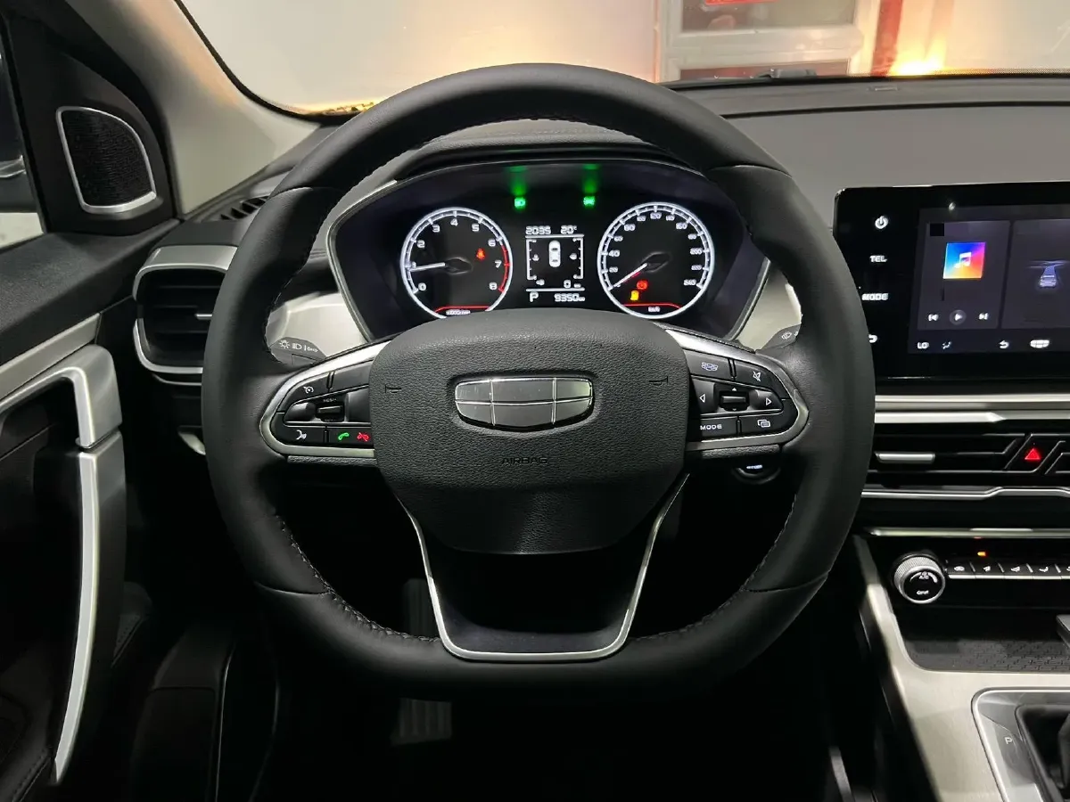 2025 Geely Coolray 1.5L 126HP L4 CVT,autocango,china used car exporter,china ev exporter,chinese used car exporter,chinese used ev exporter