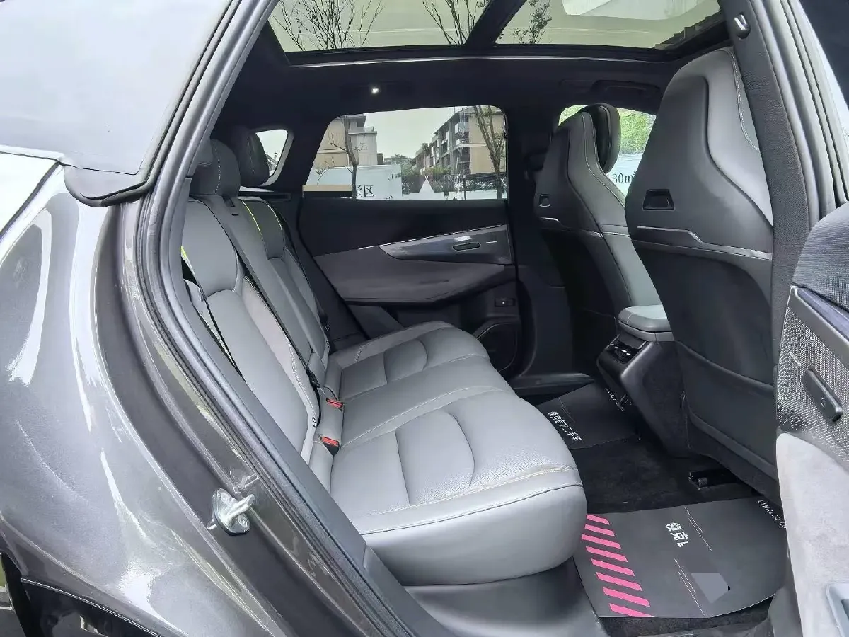 2025 LYNK&CO 08 EM-P 1.5T 163HP L4 3DHT PHEV 39.6/39.8KWH,autocango,china used car exporter,china ev exporter,chinese used car exporter,chinese used ev exporter