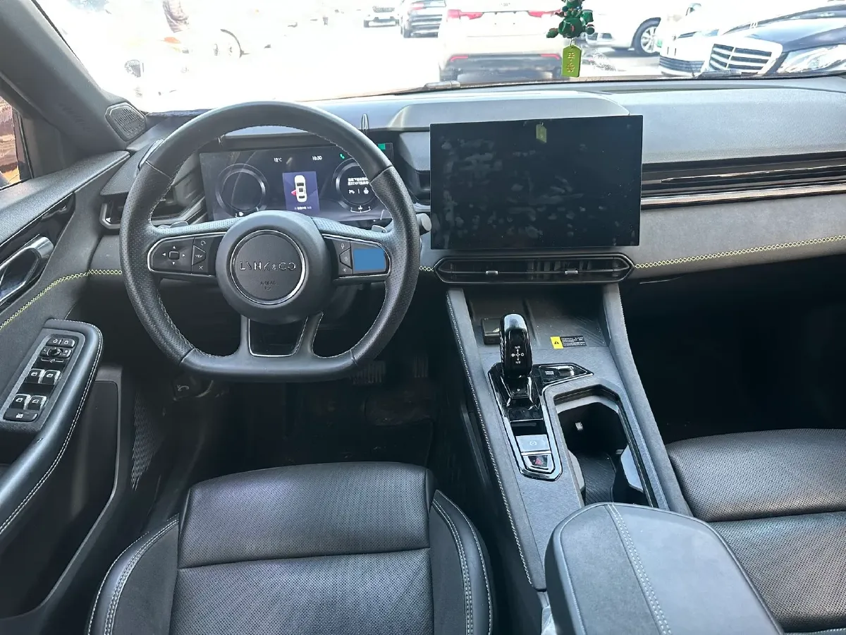 2022 LYNK&CO 03 1.5T 180HP L3 7DCT,autocango,china used car exporter,china ev exporter,chinese used car exporter,chinese used ev exporter