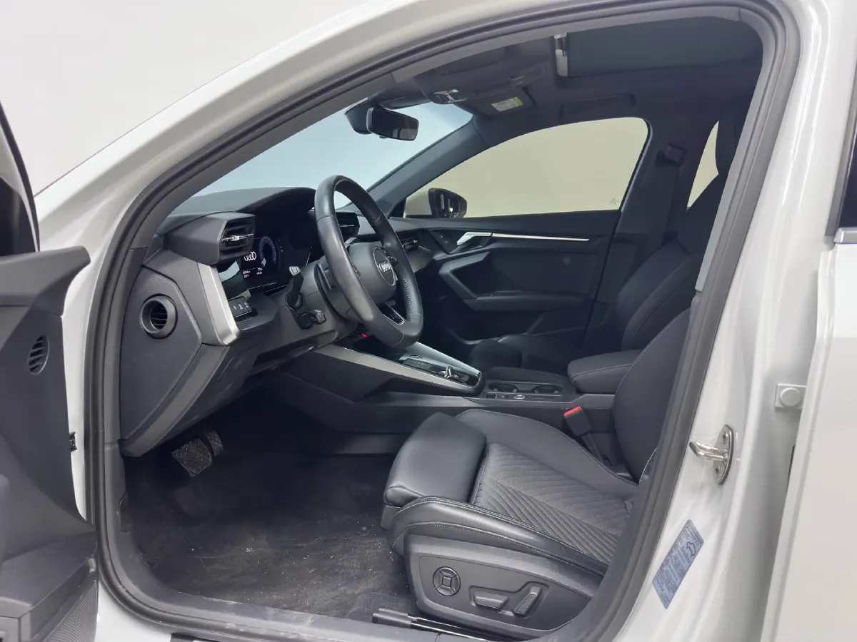 2022 Audi A3 1.4T 150HP L4 7DCT,autocango,china used car exporter,china ev exporter,chinese used car exporter,chinese used ev exporter