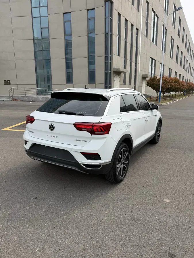 2022 Volkswagen T-Roc 1.4T 150HP L4 7DCT,autocango,china used car exporter,china ev exporter,chinese used car exporter,chinese used ev exporter
