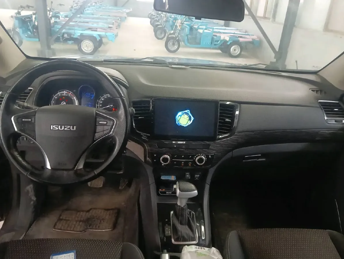 2018 Isuzu Mu-X 1.9T 163HP L4 6AT,autocango,china used car exporter,china ev exporter,chinese used car exporter,chinese used ev exporter