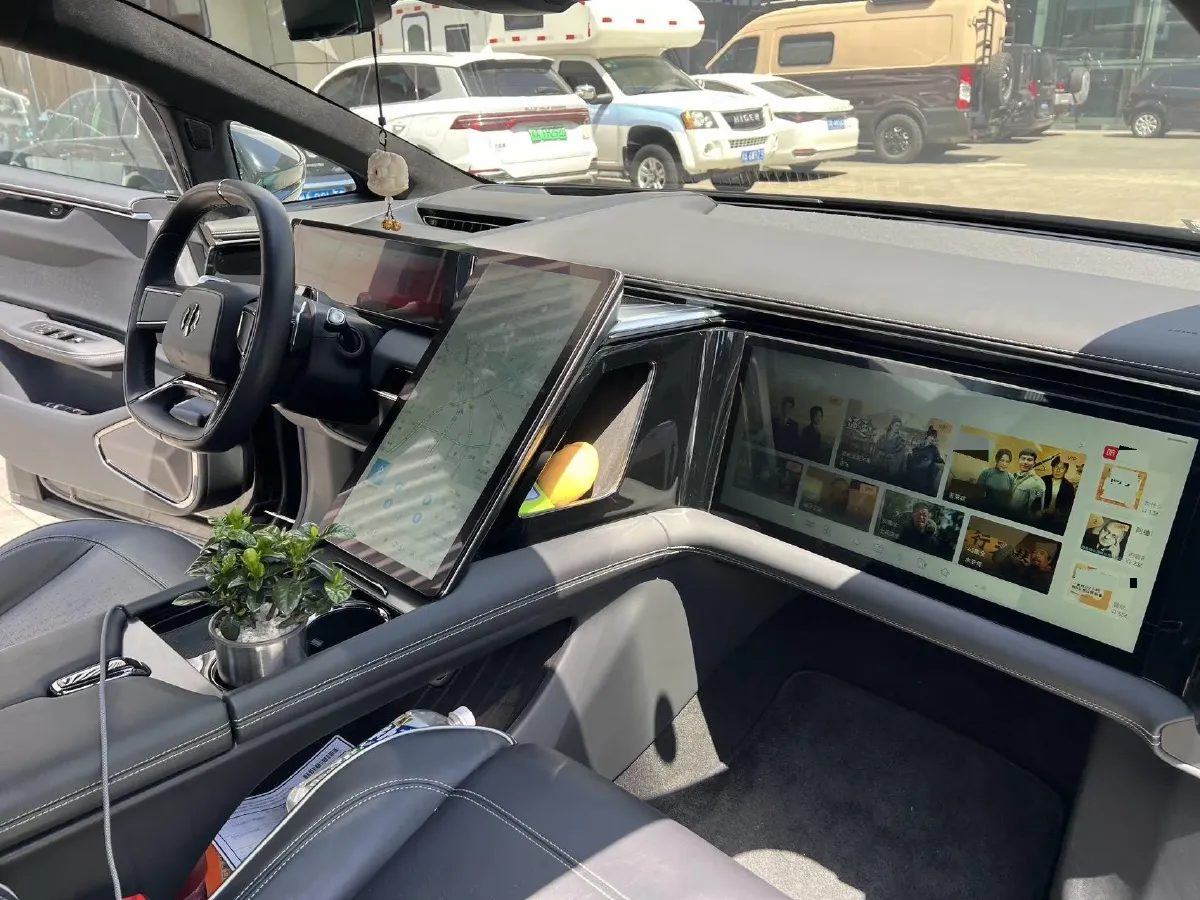 2021 HiPhi X BEV 97KWH,autocango,china used car exporter,china ev exporter,chinese used car exporter,chinese used ev exporter