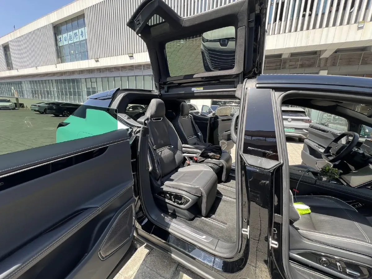 2021 HiPhi X BEV 97KWH,autocango,china used car exporter,china ev exporter,chinese used car exporter,chinese used ev exporter