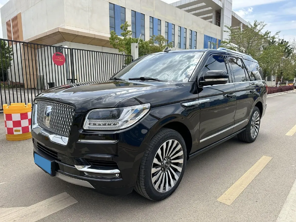 2020 Lincoln Navigator 3.5T 388HP V6 10AT,autocango,china used car exporter,china ev exporter,chinese used car exporter,chinese used ev exporter