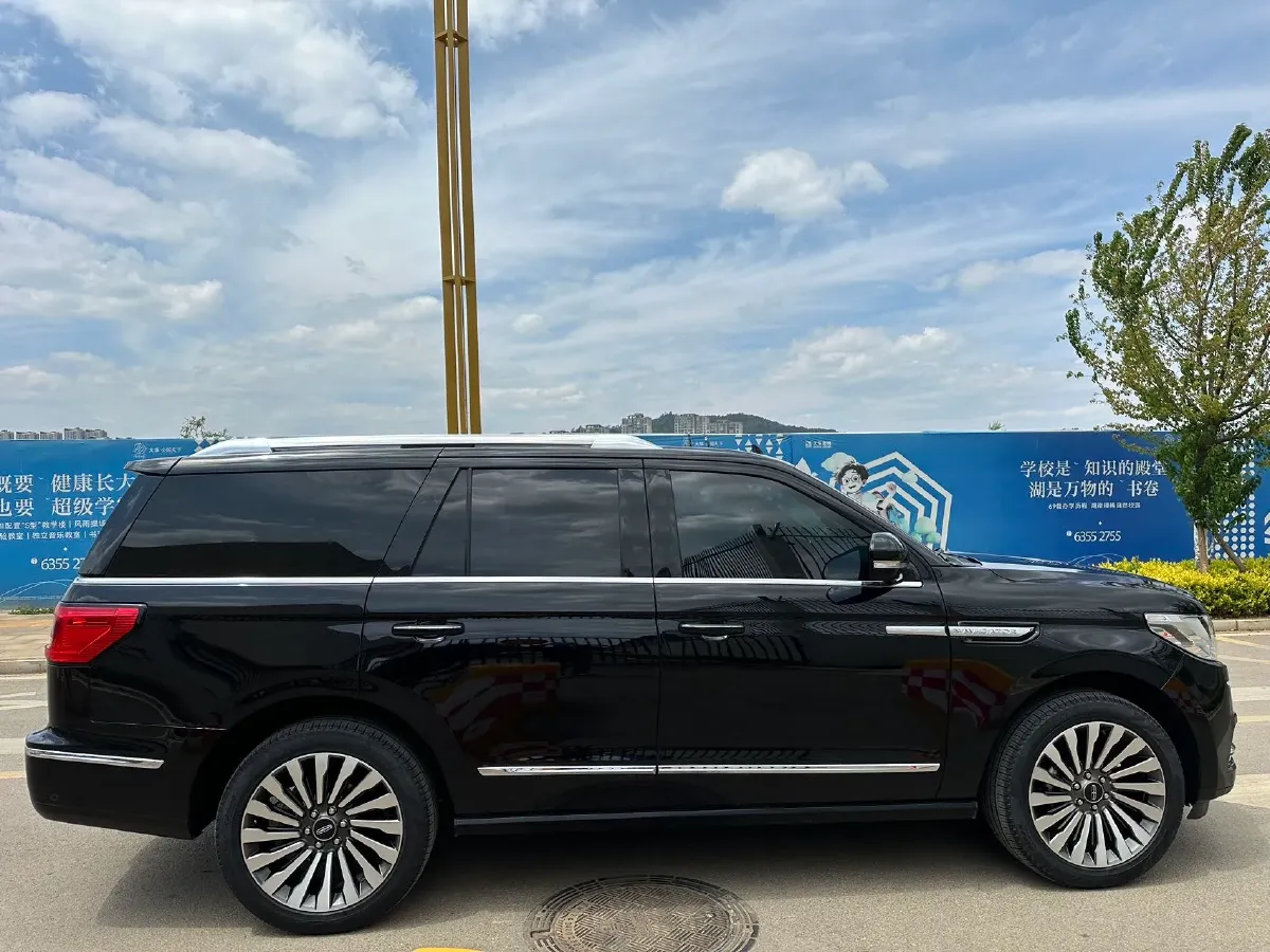 2020 Lincoln Navigator 3.5T 388HP V6 10AT,autocango,china used car exporter,china ev exporter,chinese used car exporter,chinese used ev exporter