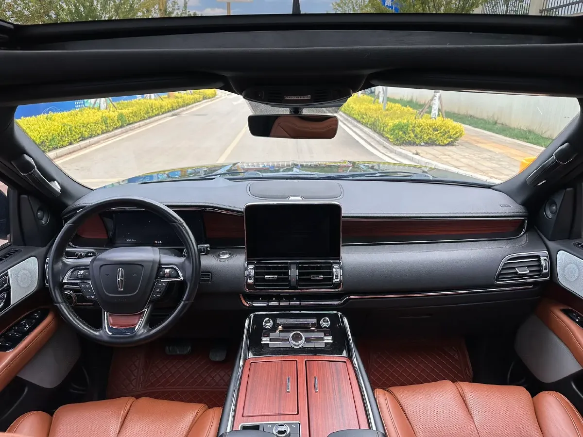 2020 Lincoln Navigator 3.5T 388HP V6 10AT,autocango,china used car exporter,china ev exporter,chinese used car exporter,chinese used ev exporter