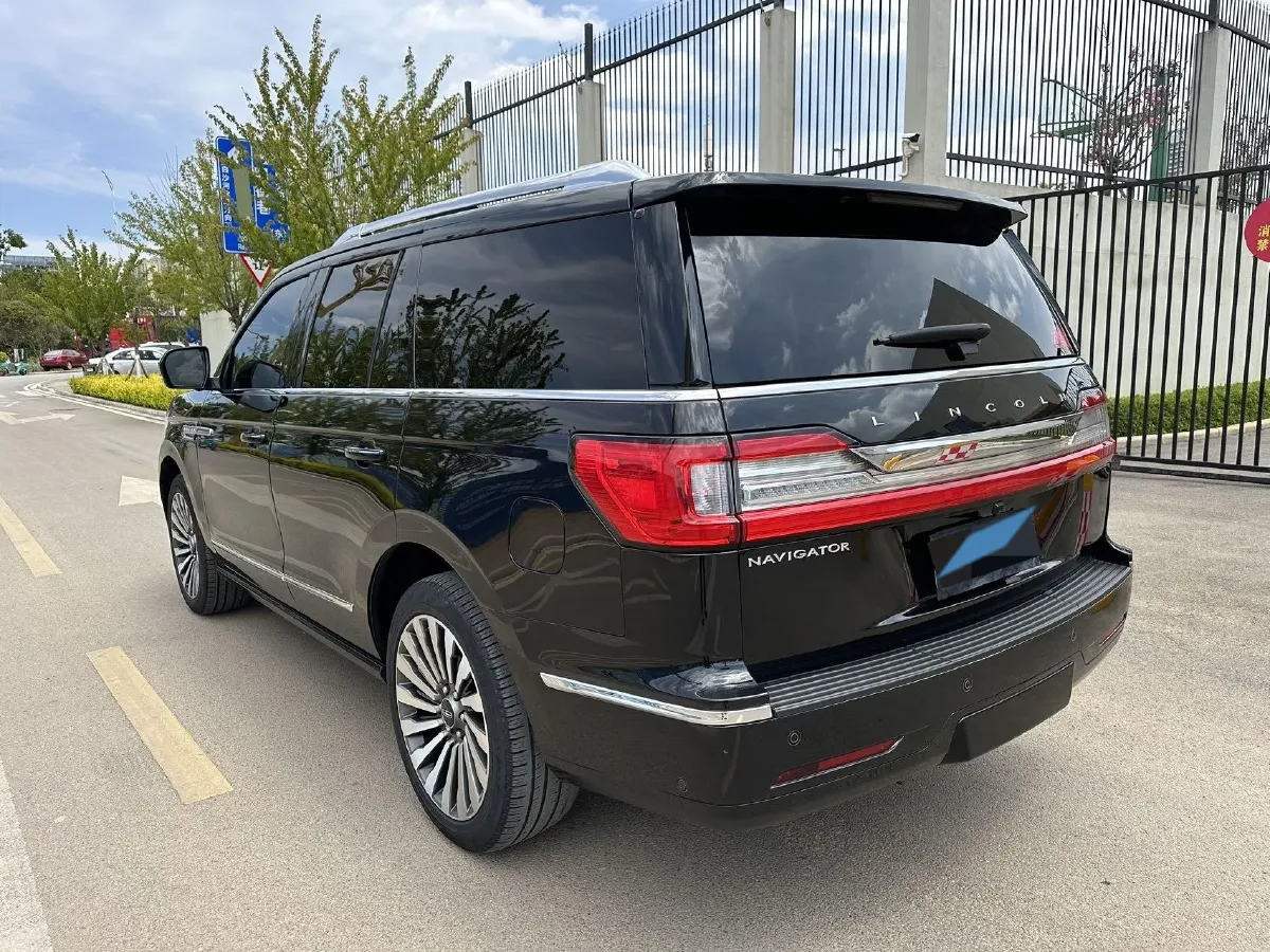 2020 Lincoln Navigator 3.5T 388HP V6 10AT,autocango,china used car exporter,china ev exporter,chinese used car exporter,chinese used ev exporter