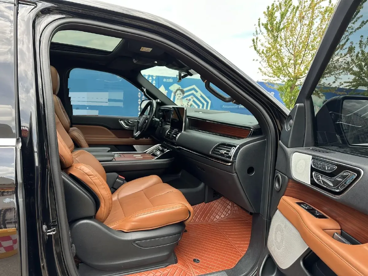 2020 Lincoln Navigator 3.5T 388HP V6 10AT,autocango,china used car exporter,china ev exporter,chinese used car exporter,chinese used ev exporter