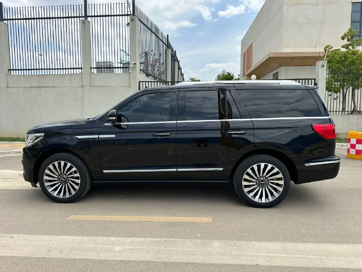 2020 Lincoln Navigator 3.5T 388HP V6 10AT,autocango,china used car exporter,china ev exporter,chinese used car exporter,chinese used ev exporter