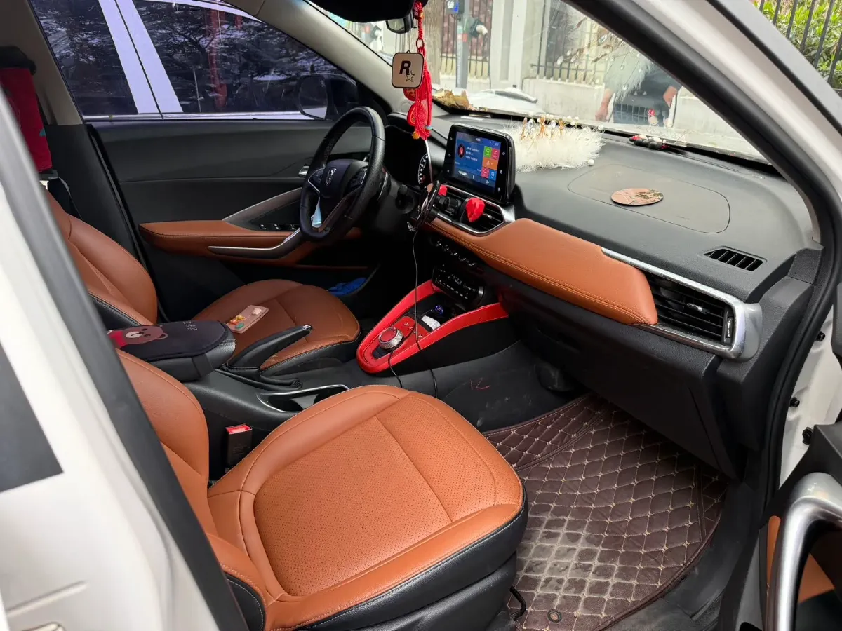 2018 KaiYi E3 1.6L 110HP L4 5MT,autocango,china used car exporter,china ev exporter,chinese used car exporter,chinese used ev exporter