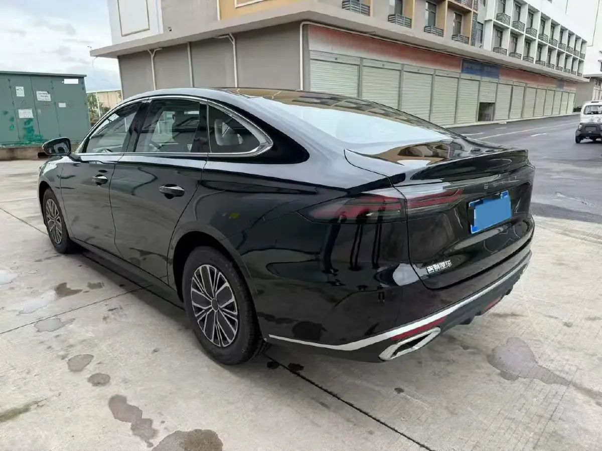 2026 Geely Emgrand 1.5L 120HP L4 CVT,autocango,china used car exporter,china ev exporter,chinese used car exporter,chinese used ev exporter