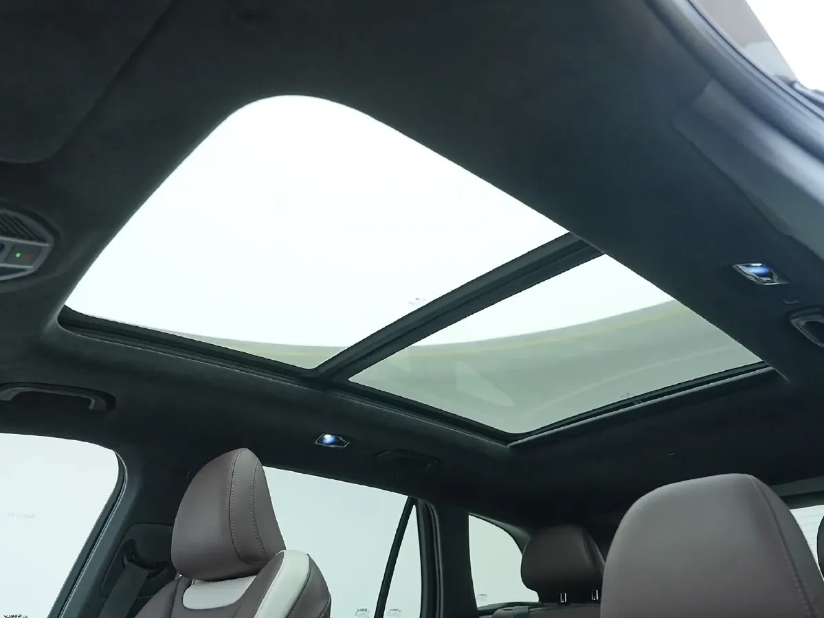 2021 Geely Monjaro 2.0T 238HP L4 8AT,autocango,china used car exporter,china ev exporter,chinese used car exporter,chinese used ev exporter