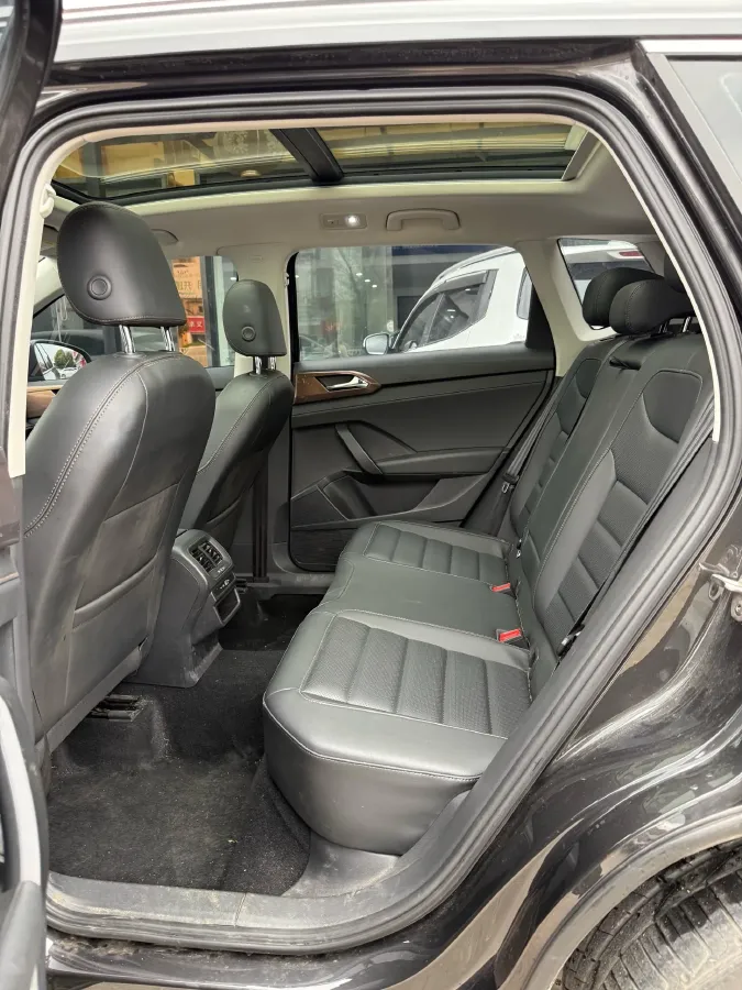 2022 Volkswagen Tharu 1.4T 150HP L4 7DCT,autocango,china used car exporter,china ev exporter,chinese used car exporter,chinese used ev exporter