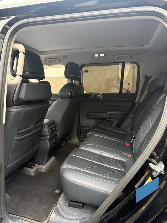 2023 FangChengBao Bao 5 1.5T 194HP L4 E-CVT PHEV 31.8KWH,autocango,china used car exporter,china ev exporter,chinese used car exporter,chinese used ev exporter