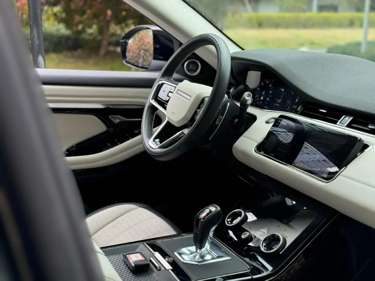 2021 Land Rover Range Rover Evoque 2.0T 249HP L4 9AT,autocango,china used car exporter,china ev exporter,chinese used car exporter,chinese used ev exporter