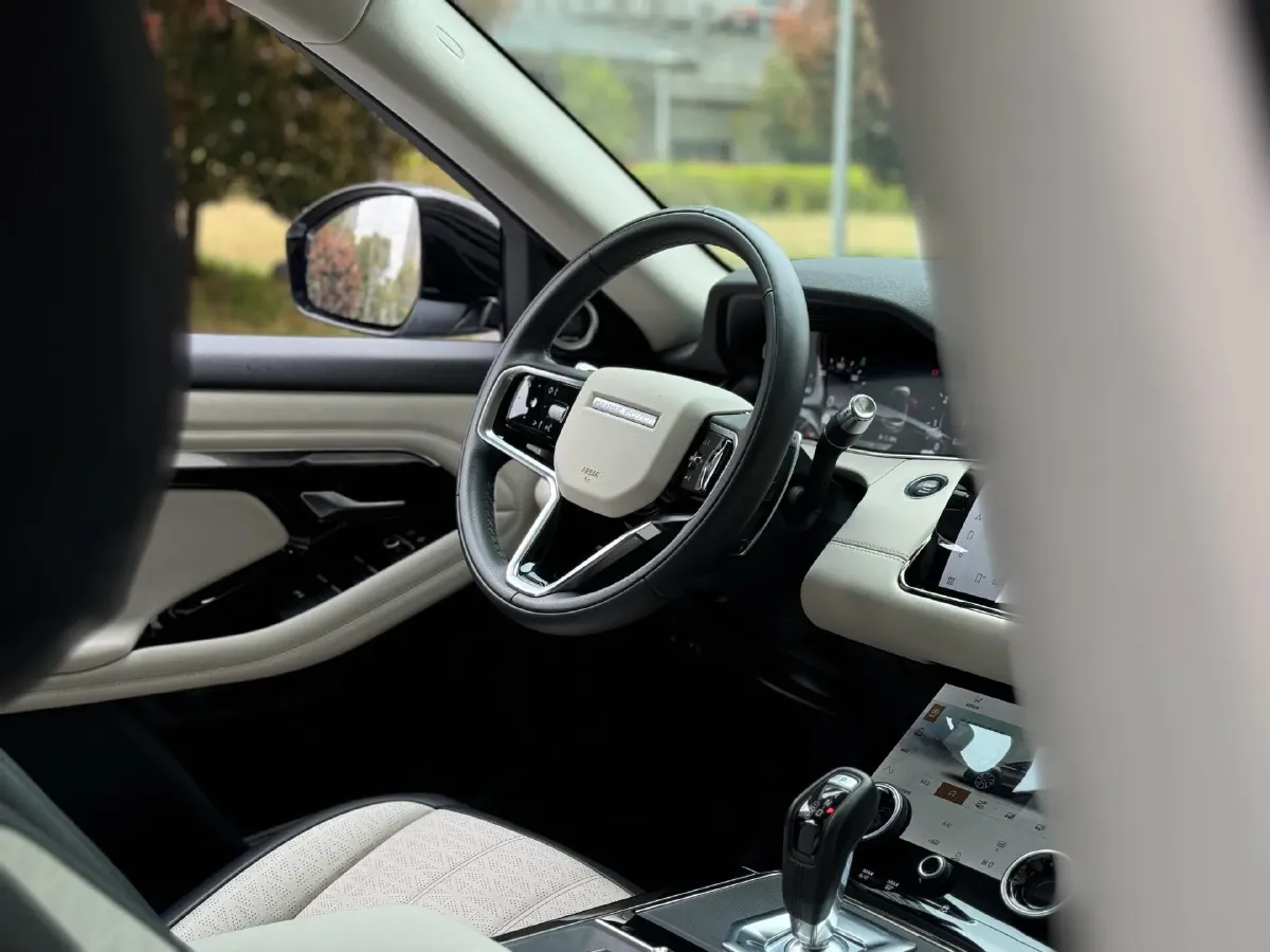 2021 Land Rover Range Rover Evoque 2.0T 249HP L4 9AT,autocango,china used car exporter,china ev exporter,chinese used car exporter,chinese used ev exporter