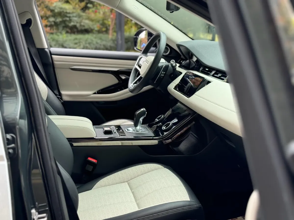 2021 Land Rover Range Rover Evoque 2.0T 249HP L4 9AT,autocango,china used car exporter,china ev exporter,chinese used car exporter,chinese used ev exporter