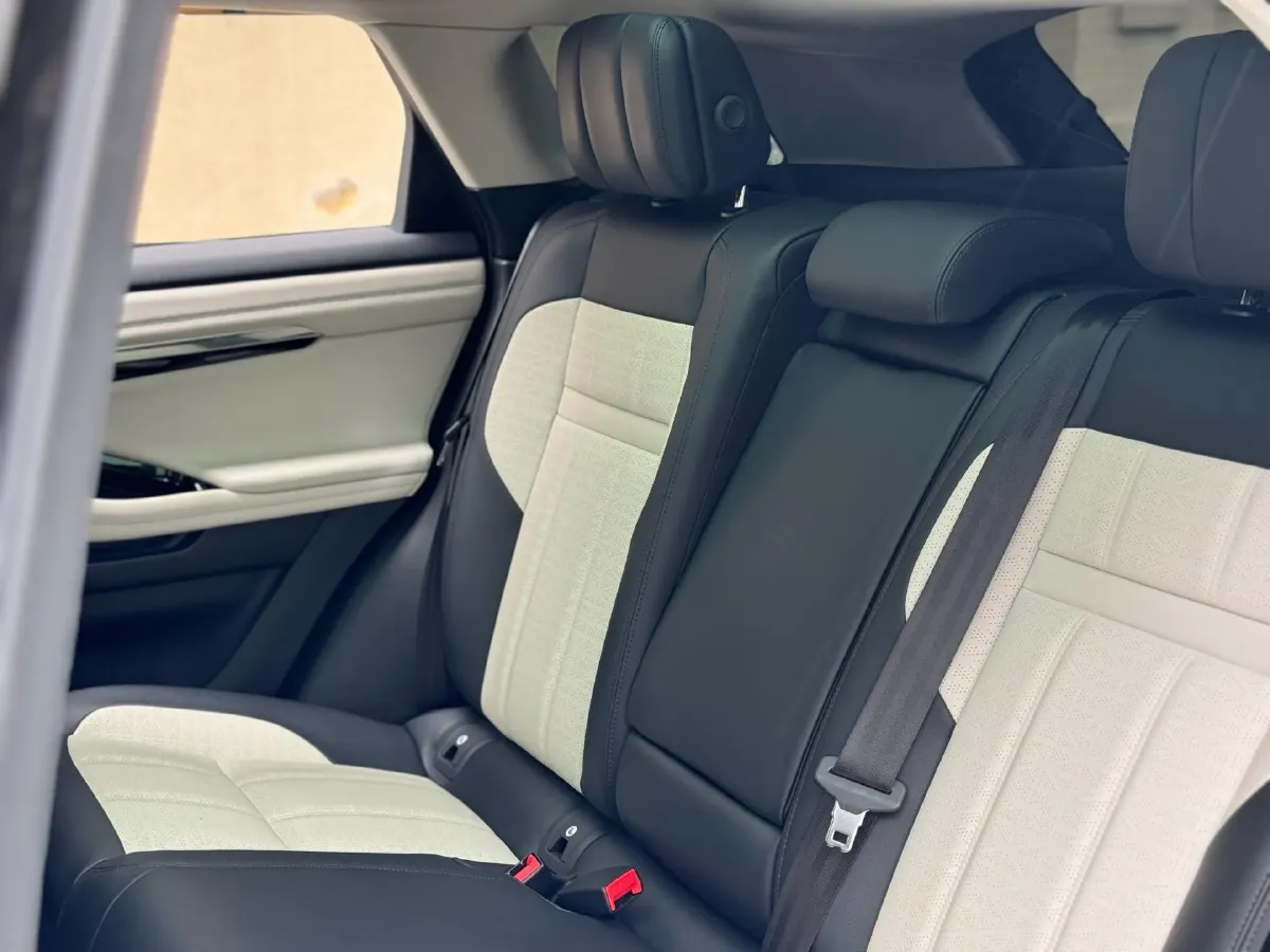 2021 Land Rover Range Rover Evoque 2.0T 249HP L4 9AT,autocango,china used car exporter,china ev exporter,chinese used car exporter,chinese used ev exporter