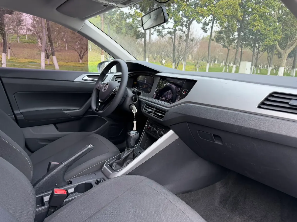 2023 Volkswagen Polo 1.5L 110HP L4 6AT,autocango,china used car exporter,china ev exporter,chinese used car exporter,chinese used ev exporter