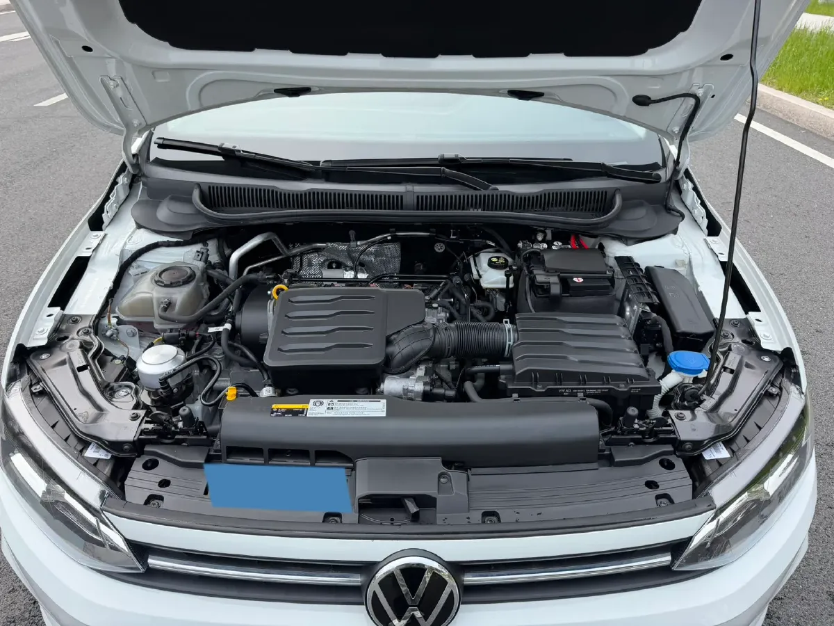 2023 Volkswagen Polo 1.5L 110HP L4 6AT,autocango,china used car exporter,china ev exporter,chinese used car exporter,chinese used ev exporter