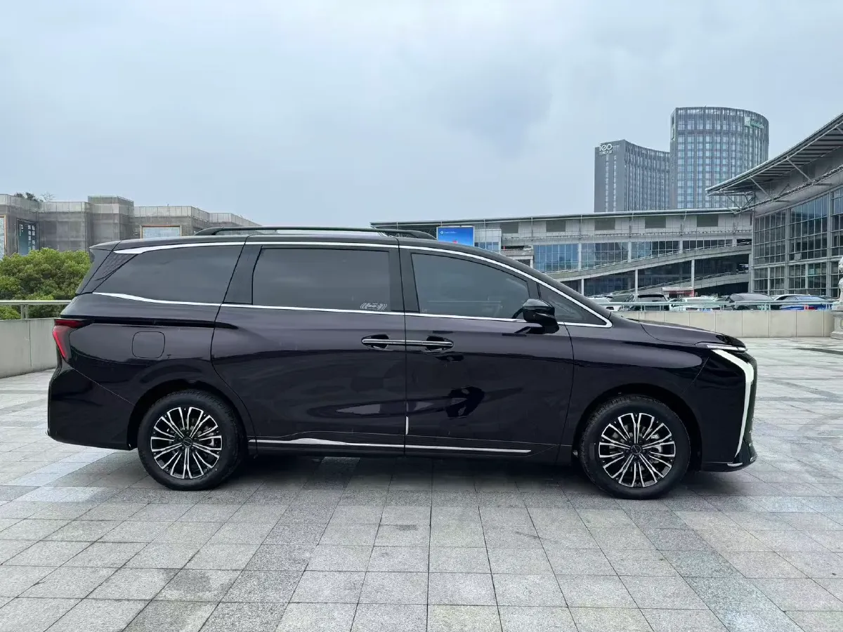 2024 DongFeng Forthing XingHai V9 1.5T 154HP L4 1DHT PHEV 34.944KWH,autocango,china used car exporter,china ev exporter,chinese used car exporter,chinese used ev exporter