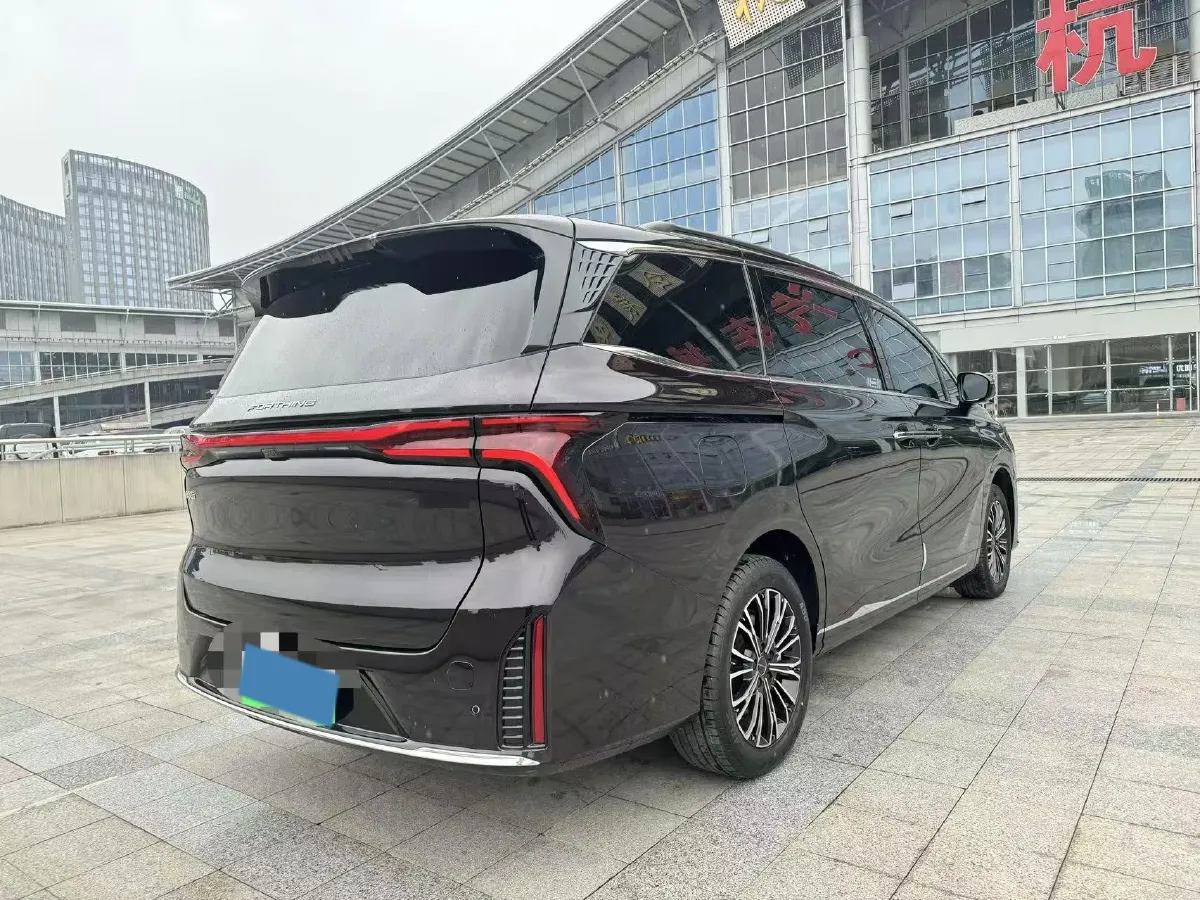 2024 DongFeng Forthing XingHai V9 1.5T 154HP L4 1DHT PHEV 34.944KWH,autocango,china used car exporter,china ev exporter,chinese used car exporter,chinese used ev exporter