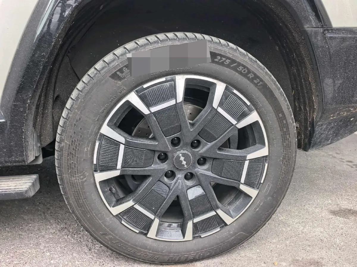 2025 FangChengBao Bao 8 2.0T 245HP L4 E-CVT PHEV 36.8KWH,autocango,china used car exporter,china ev exporter,chinese used car exporter,chinese used ev exporter