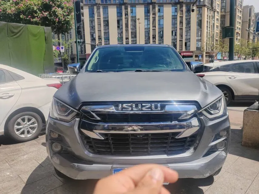 2021 Isuzu D-MAX 1.9T 163HP L4 6AT,autocango,china used car exporter,china ev exporter,chinese used car exporter,chinese used ev exporter