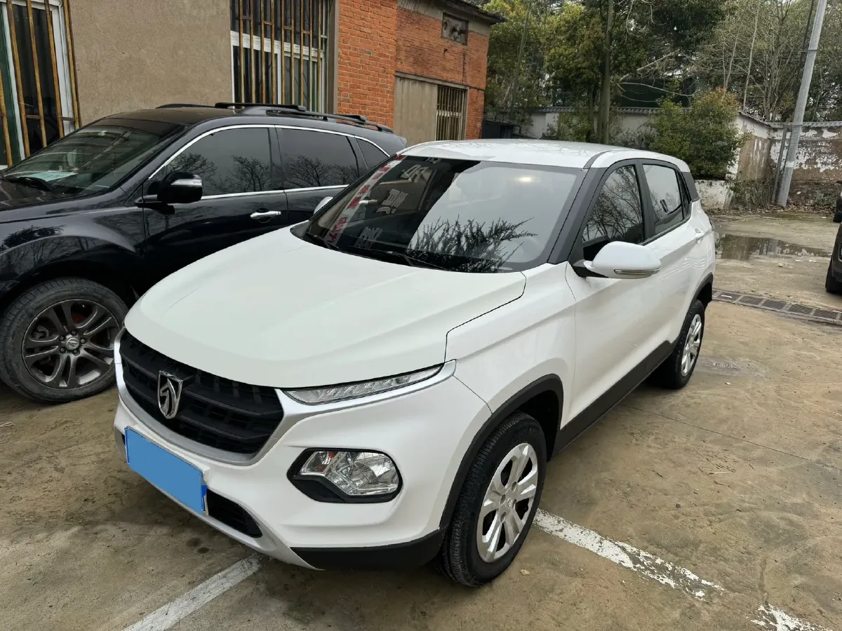 2021 BaoJun 510 1.5L 99HP L4 6MT,autocango,china used car exporter,china ev exporter,chinese used car exporter,chinese used ev exporter