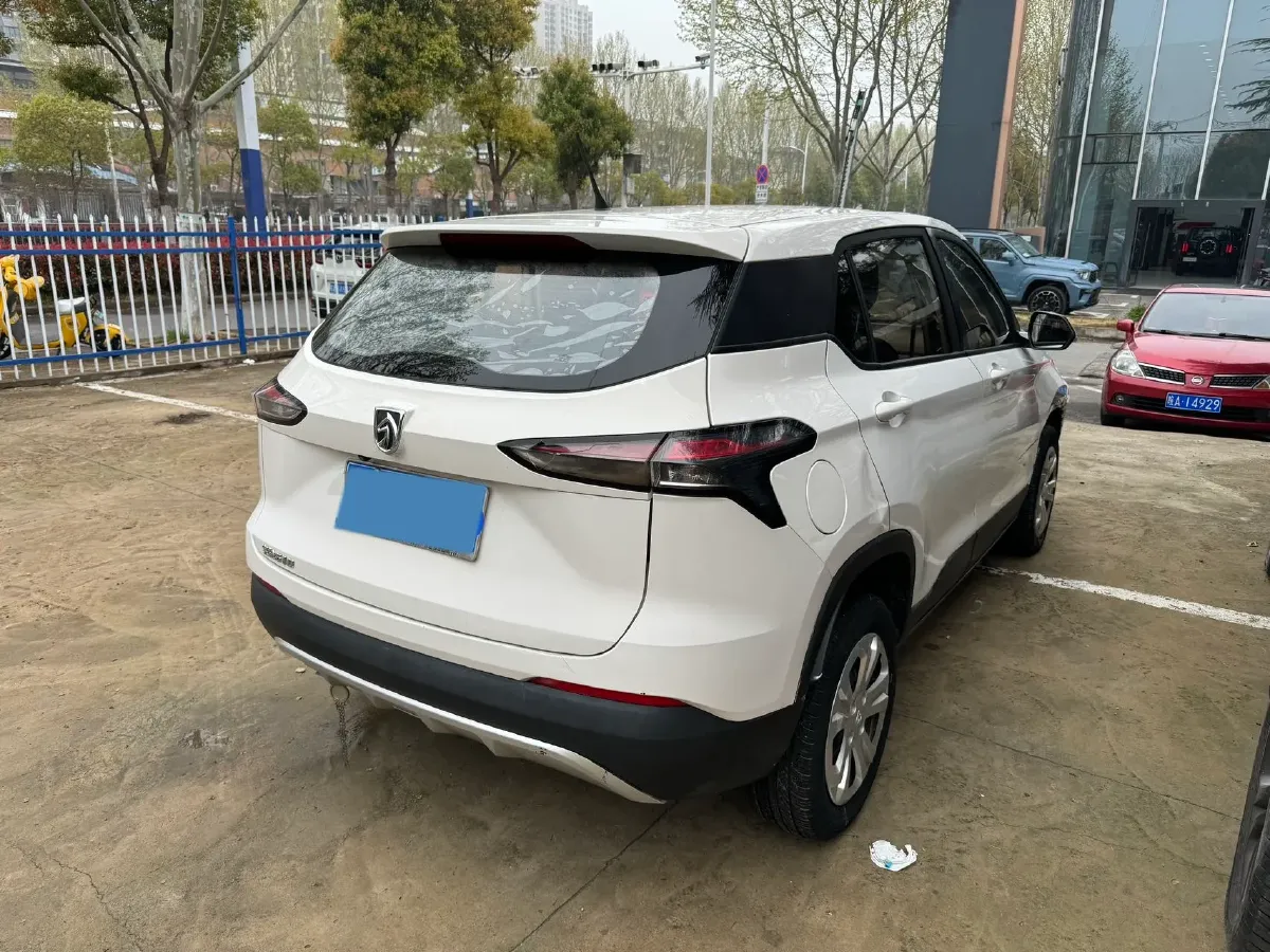 2021 BaoJun 510 1.5L 99HP L4 6MT,autocango,china used car exporter,china ev exporter,chinese used car exporter,chinese used ev exporter