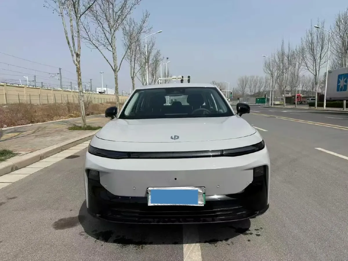 2025 Leapmotor B10 BEV 56.2KWH,autocango,china used car exporter,china ev exporter,chinese used car exporter,chinese used ev exporter