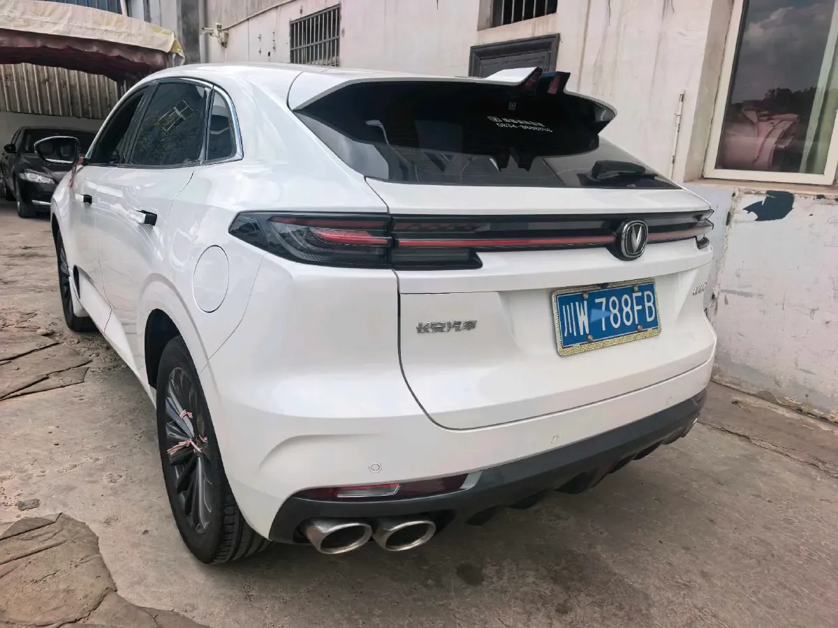 2021 ChangAn UNI-K 2.0T 233HP L4 8AT,autocango,china used car exporter,china ev exporter,chinese used car exporter,chinese used ev exporter