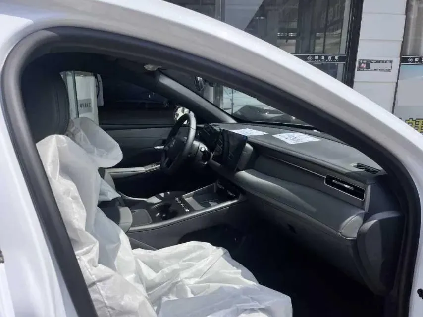 2026 BYD Qin Plus 1.5L 101HP L4 E-CVT PHEV,autocango,china used car exporter,china ev exporter,chinese used car exporter,chinese used ev exporter