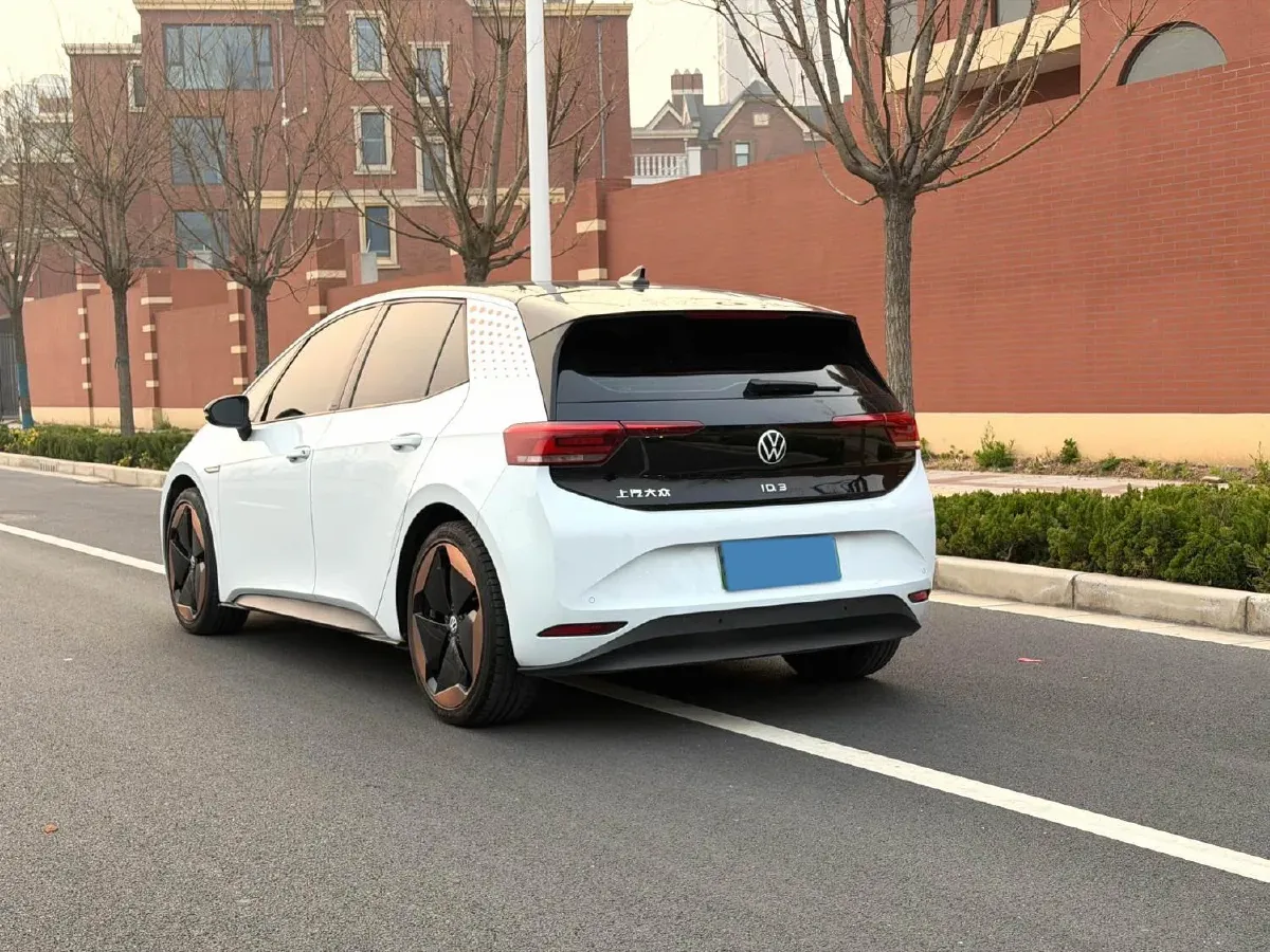2022 Volkswagen ID.3 BEV 57.3KWH,autocango,china used car exporter,china ev exporter,chinese used car exporter,chinese used ev exporter