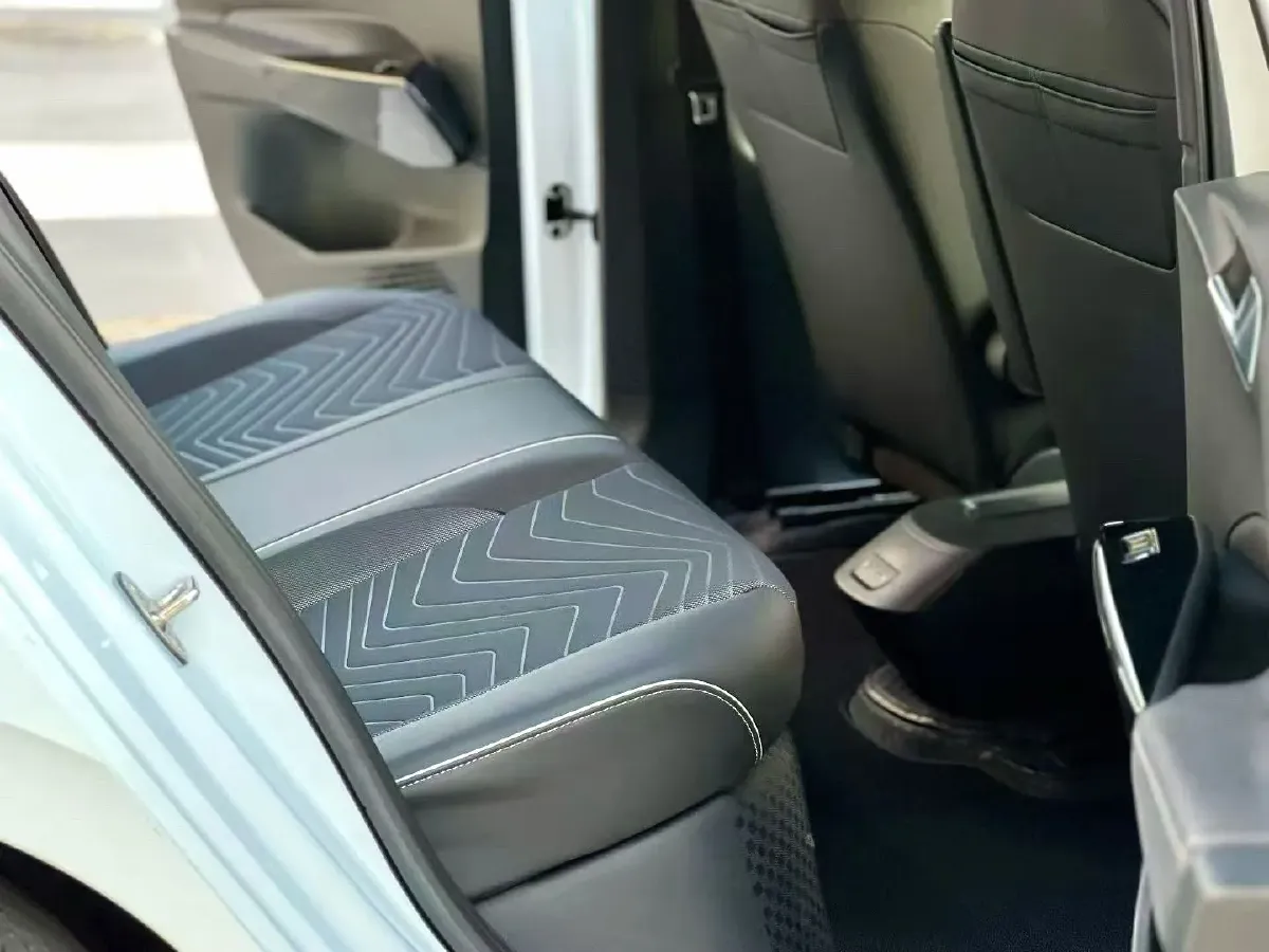 2022 Volkswagen ID.3 BEV 57.3KWH,autocango,china used car exporter,china ev exporter,chinese used car exporter,chinese used ev exporter