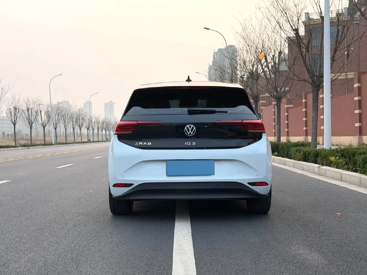 2022 Volkswagen ID.3 BEV 57.3KWH,autocango,china used car exporter,china ev exporter,chinese used car exporter,chinese used ev exporter