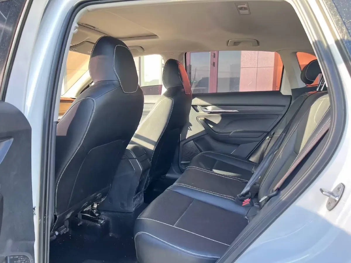 2022 Skoda Kamiq 1.5L 112HP L4 6AT,autocango,china used car exporter,china ev exporter,chinese used car exporter,chinese used ev exporter