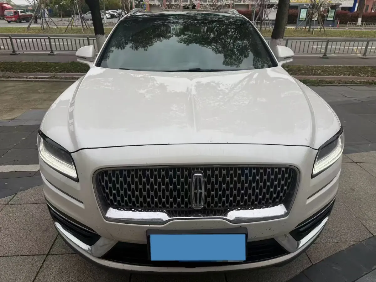 2019 Lincoln Nautilus 2.0T 224HP L4 8AT,autocango,china used car exporter,china ev exporter,chinese used car exporter,chinese used ev exporter