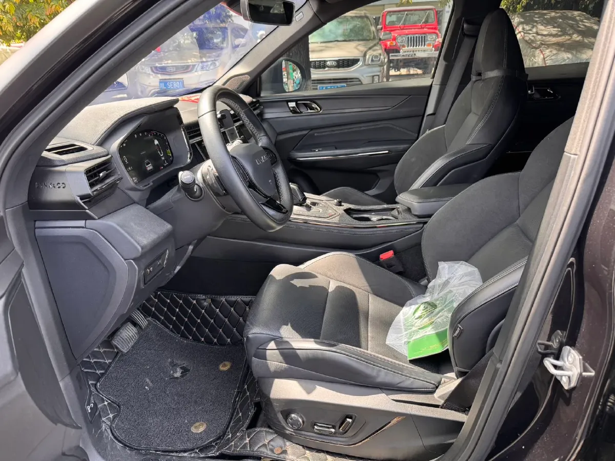 2021 LYNK&CO 01 2.0T 254HP L4 8AT,autocango,china used car exporter,china ev exporter,chinese used car exporter,chinese used ev exporter