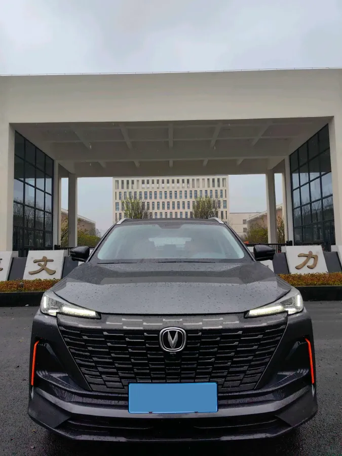 2022 ChangAn Oshan X7 Plus 1.5T 188HP L4 7DCT,autocango,china used car exporter,china ev exporter,chinese used car exporter,chinese used ev exporter